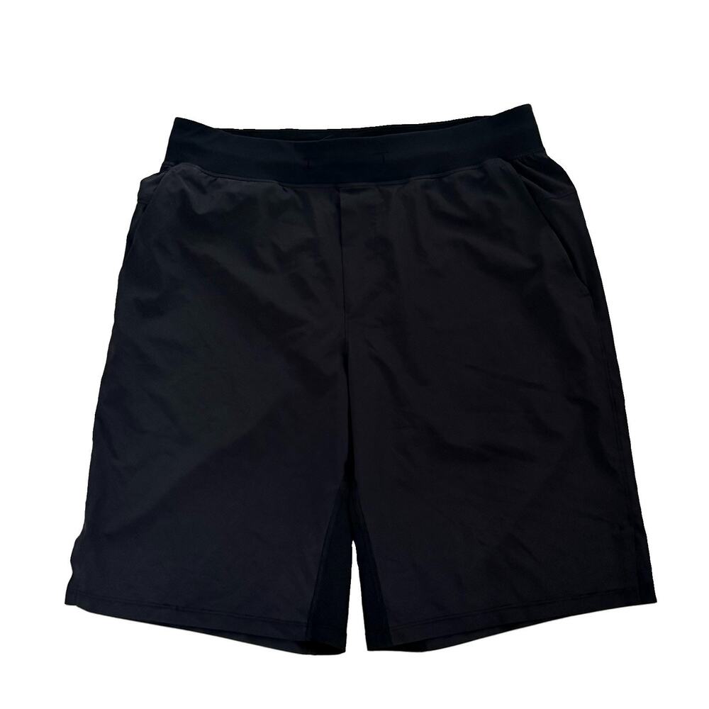 Lululemon Men's T.H.E. Short Black Logo Sz Large L 11 in. Inseam Athleisure